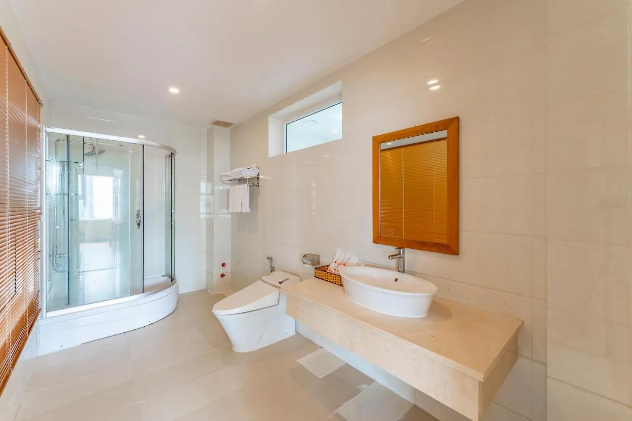 Summer Beach Hotel - Back Beach فونج تاو