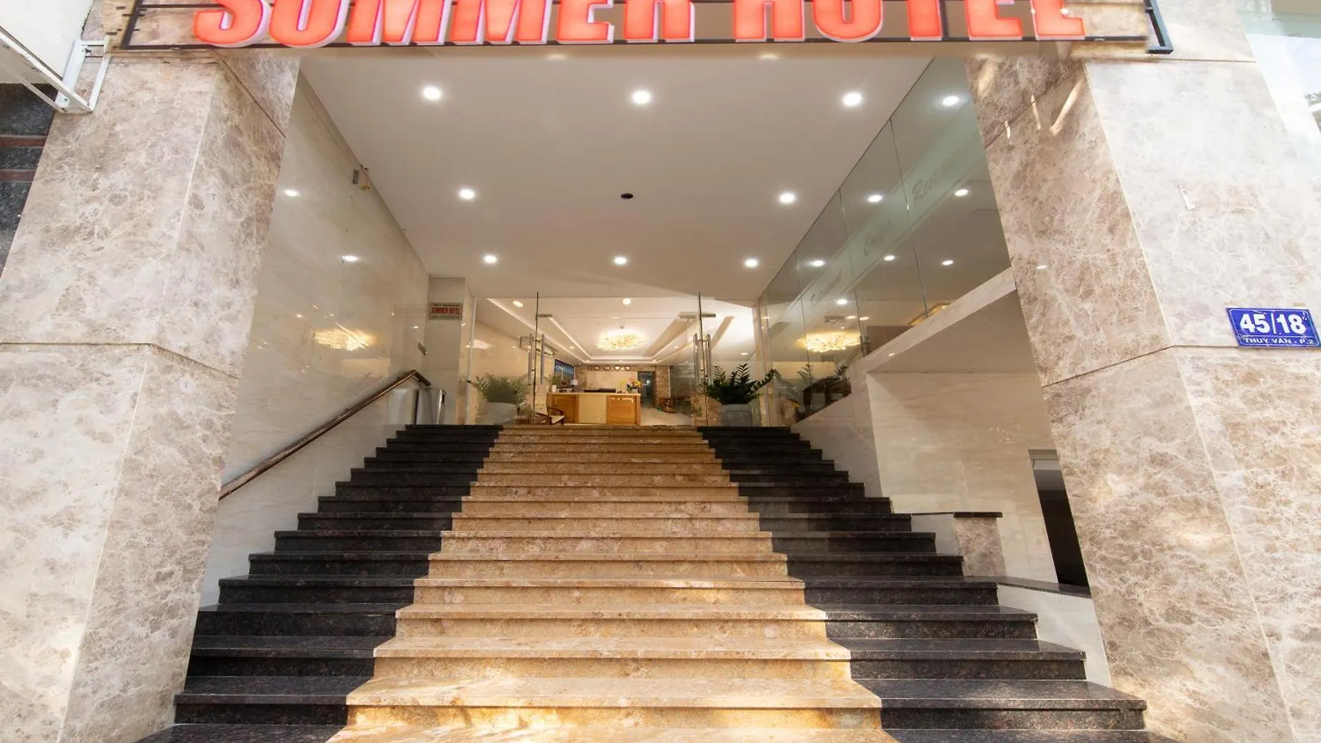 Summer Beach Hotel - Back Beach فونج تاو 3*,  فيتنام